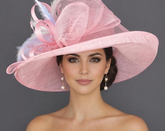 つば広シナマイハット（ケンタッキーダービー、アスコット競馬観戦用、エレガントな結婚式ゲスト用、花嫁の母用）ピンク×白ライトブルー