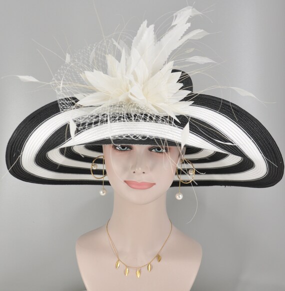 Black & White Feather Flower Derby Hat: Wide Brim Sinamay  display picture 2