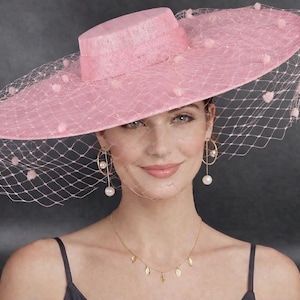 Pink Wide Brim Fascinator Hat with Veil 18 Inch Sinamay Ascot Hat for Wedding Race Day Mother of the Bride