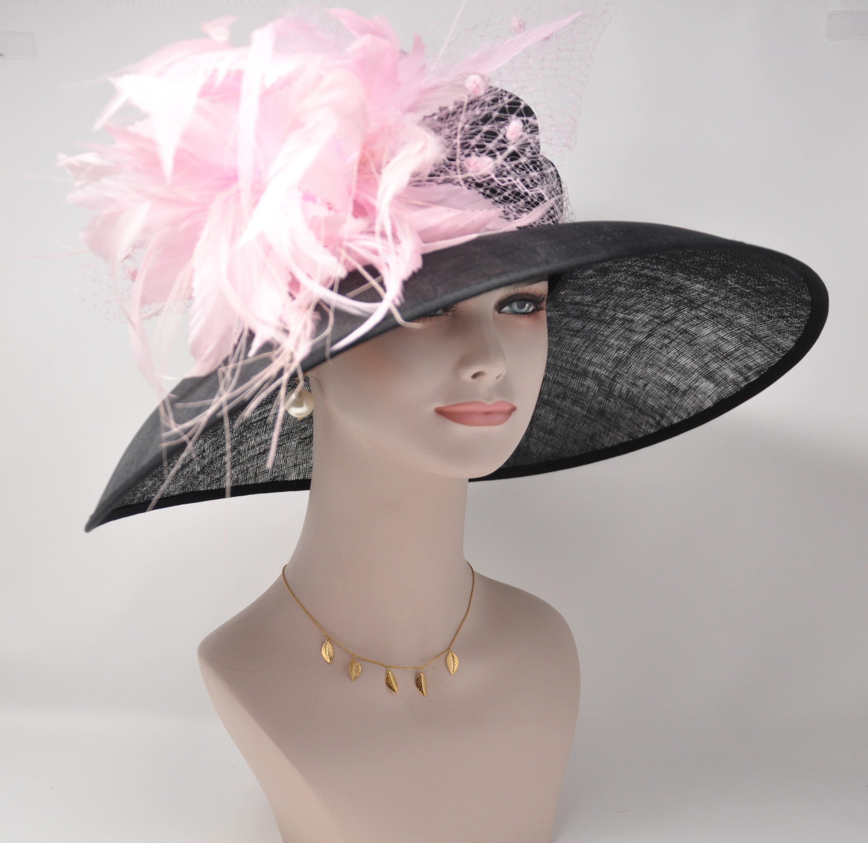 Black Pink Feather Flower Wide Brim Kentucky Derby Hat  display picture 1