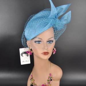 Elegant Sinamay Fascinator Hat with Netting and Sculpted Bow – Derby Party Hat, Wedding Hat, Tea Party Hat Teal Blue