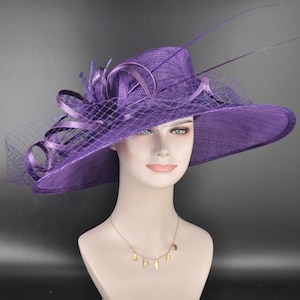TH21009 Purpur breiter Rand Sinamay Hut Kirche Kentucky Derby Hut Kutsche Teeparty Hochzeit Royal Ascot Pferderennen Tag Hut
