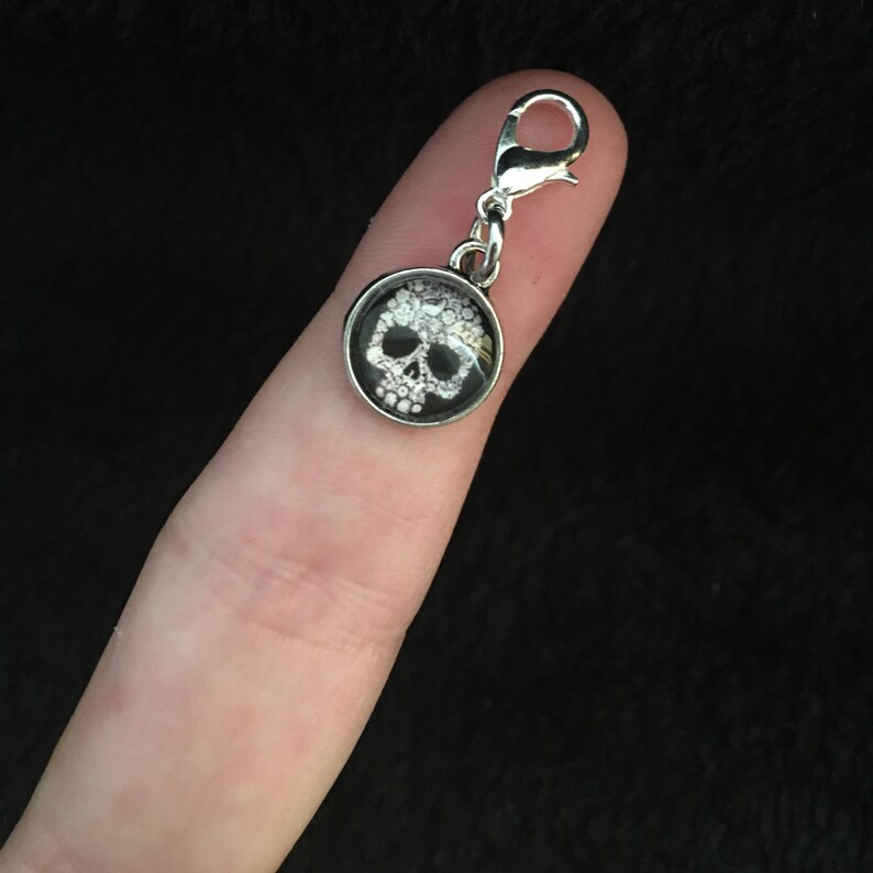 jewellery pets coll purse 80p UK P/&P Handmade cabochon day if the dead skull bracelet charm clip silver sugar skull pendant clip for zips