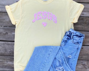 Jesus Heart Daisy Pink Yellow White Sequin Chenille Patch Unisex Pale Yellow Tee Easter Spring Summer Christian