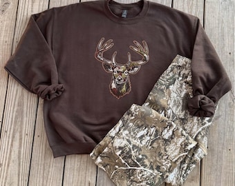 Deer Buck Vissen Buitenshuis Jagen Pailletten Chenille Patch Bruin Donker Chocolade Sweatshirt Ronde Hals Trui T-shirt