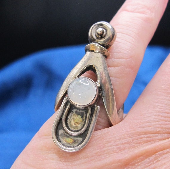 Unusual Sterling and Moonstone Ring Size 4.5 7.7 … - image 1