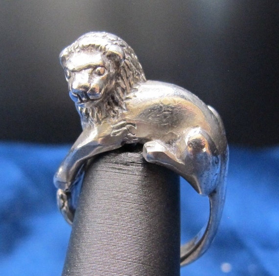 James Yesberger Lion Ring Vintage Sterling Size 6.