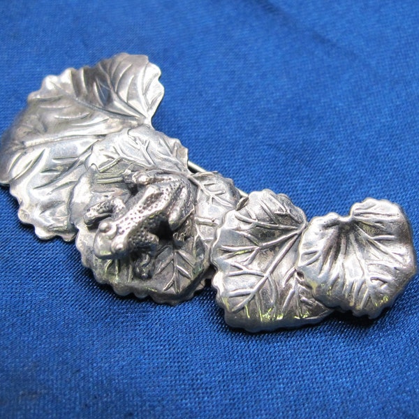 EARLY Great Falls Metal Works  Sterling Frog on a Leaf Brooch 15.6 Grams