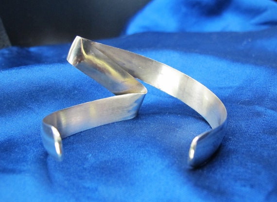 Chicago Artist A. Siwek Folded Ribbon Sterling Br… - image 6