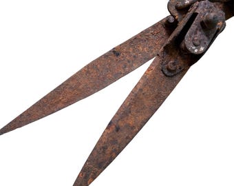 Rusty Vintage Garden Grass Shears Metal Assemblage  Altered Art Craft Supply Items