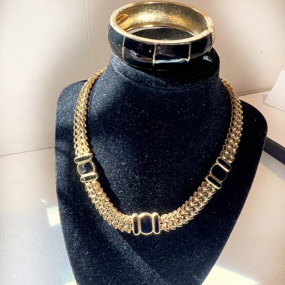 Goldtone Black Enameled Collar Necklace and Hinge… - image 4