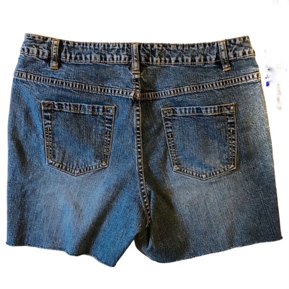 Vintage Upcycled Cut Off Denim Shorts Mid Rise Ro… - image 2
