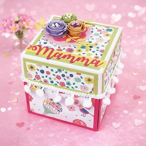 EXPLOSION box with levels and heart-shaped sides