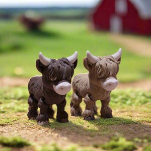 3D Printed Articulated Highland Cow • Flexible Fidget Toy • Cute Desk Decor • Handmade PLA Cow Figurine