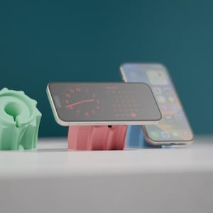 Sleek Minimalist iPhone MagSafe Charging Dock – 3D‑Printed Stand