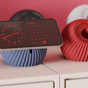 Sleek Ribbed iPhone MagSafe Charging Dock – 3D‑Printed Minimalist Stand