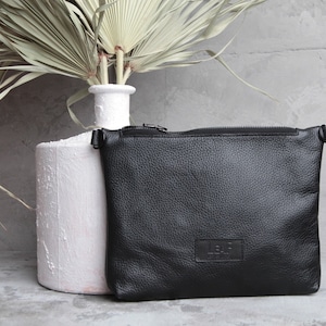 Kleine zwarte leren tas, zwarte leren clutch, lederen etui, Kindle tas, zwarte crossbody tas, clutch cadeau, cadeau voor moeder, alledaagse tas