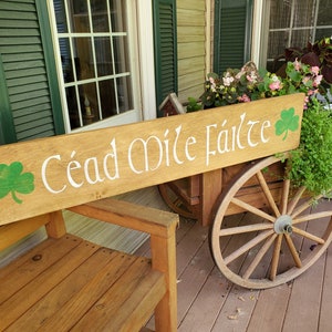 Cead Mile Failte Wood Sign: Irish Shamrock Welcome Decor
