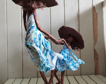 Bailaremos de nuevo - Escultura de Madre e hija. Escultura de Paverpol. Disponible.