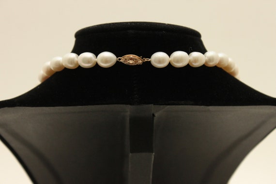 Pearl Necklace - image 3