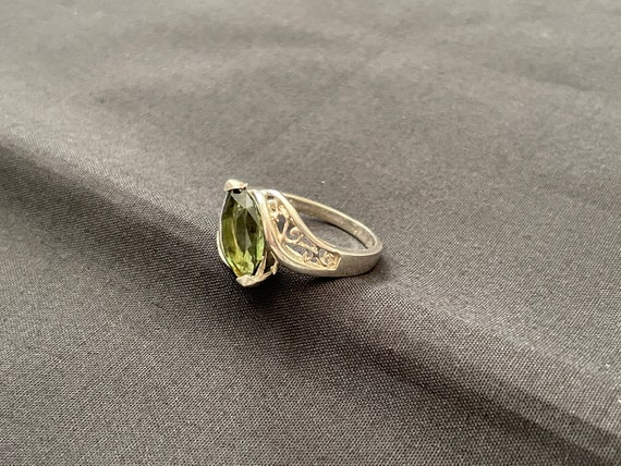 Peridot .925 Silver Ring Size 7 - image 2