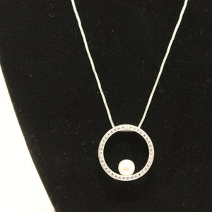 Sterling Silver Necklace with Pearl Pendant