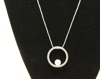 Collar de plata de ley con colgante de perla
