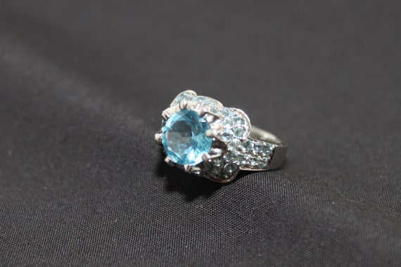 Blue Topaz Sterling Silver Ring Size 7 - image 2