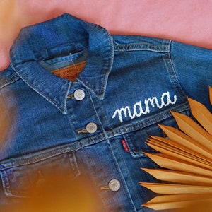 Custom Levi’s Hand Embroidered Women’s Adult Denim Jacket for Mama | Gift for Mom | Personalized Chain Stitched Name | Ladies Jean Jacket