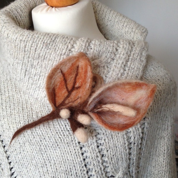 Unique, needle felted , handmade Brown flower brooch. Brown leaves, Gift for her, pin, coat brooch, Christmas gift, Birthday Gift, Autumn