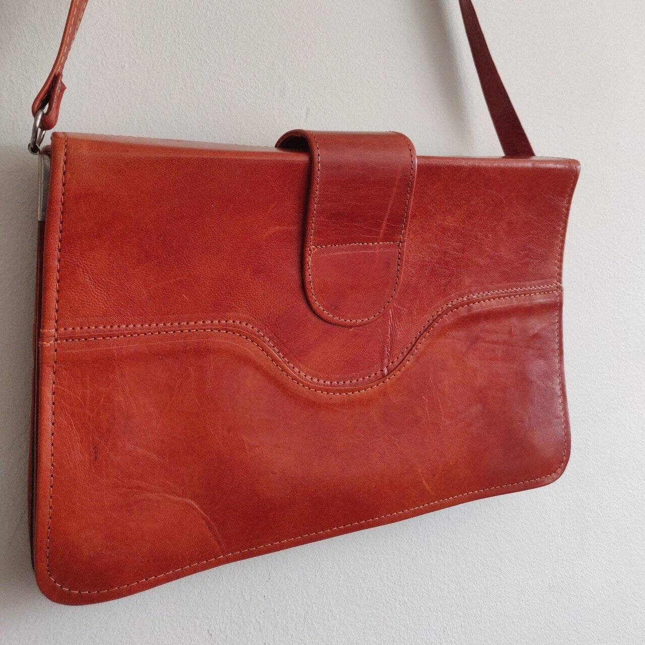 1970s 80s Vintage Tan Brown Leather Shoulder Bag Etsy