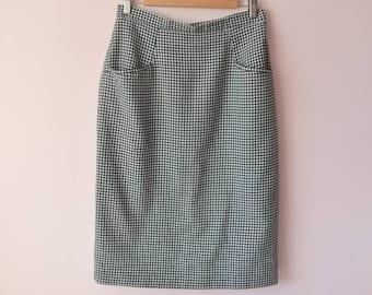 1980s Vintage Black and White Gingham Checked Pencil Skirt Retro 30"