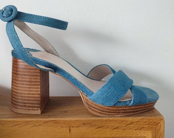 Y2K 00s Vintage Blue Denim Block Heel Sandals. Euro 40