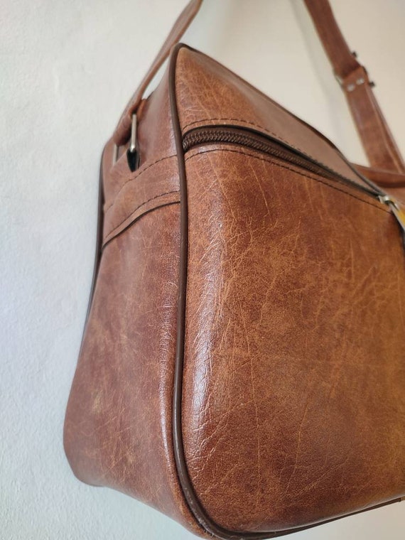 1960s 70s Brown Faux Leather Vinyl Holdall Should… - image 4