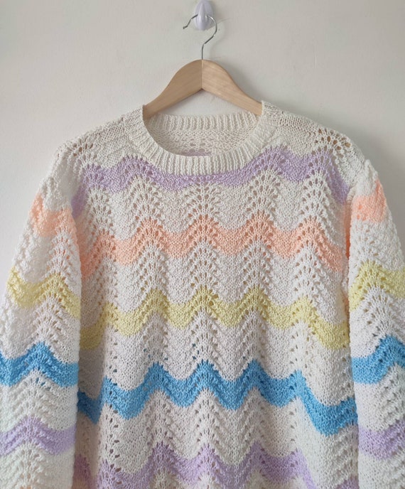 Vintage Hand Knitted Multicoloured Zigzag Striped… - image 3