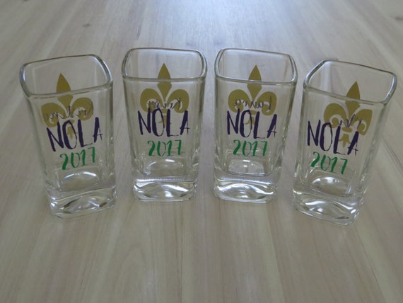 girls trip shot glasses