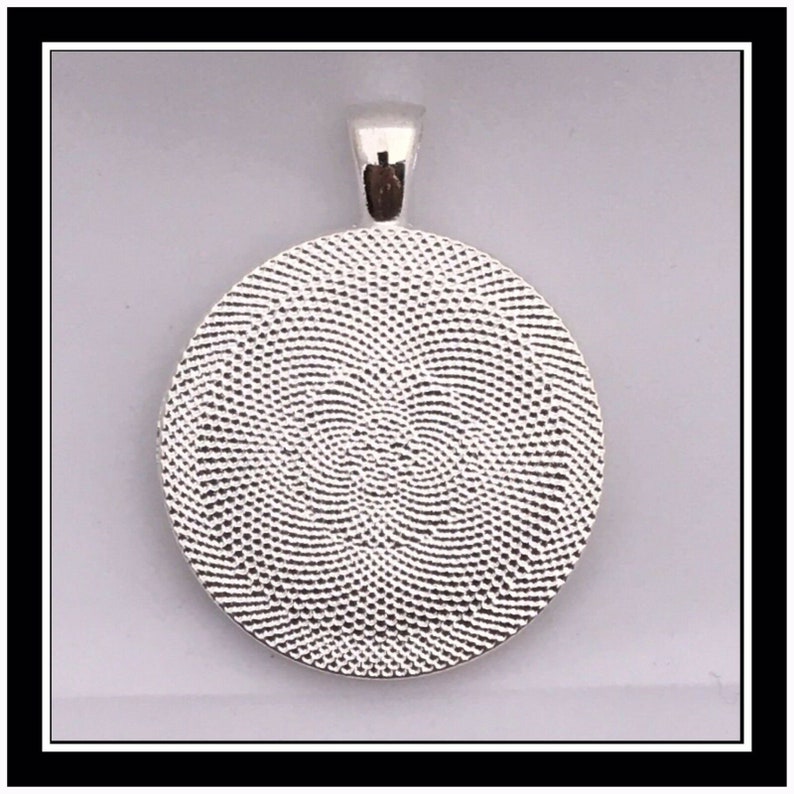 Vintage Singer Sewing Machine Emblem Photo Pendant Ornament - Etsy