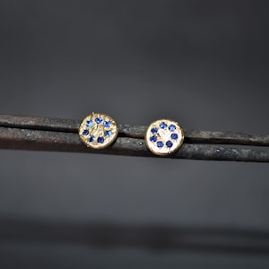Earrings. 14K yellow gold stud earrings with Blue Sapphire. Handmade earrings.
