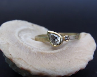 Anello di fidanzamento - Fascia con diamante a forma di goccia - Anello solitario