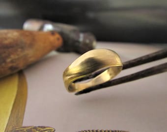 Hochzeitsring. Ehering aus 14 Karat Gelbgold für Frauen. 14 Karat Gold Ehering für Frauen