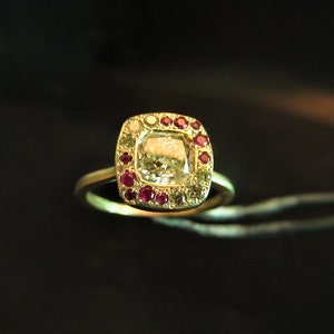 Engagement ring. UNIQUE & Beautiful 14K yellow gold ring with 1.12ct diamonds. Unconventional UNIQUE engagement ring