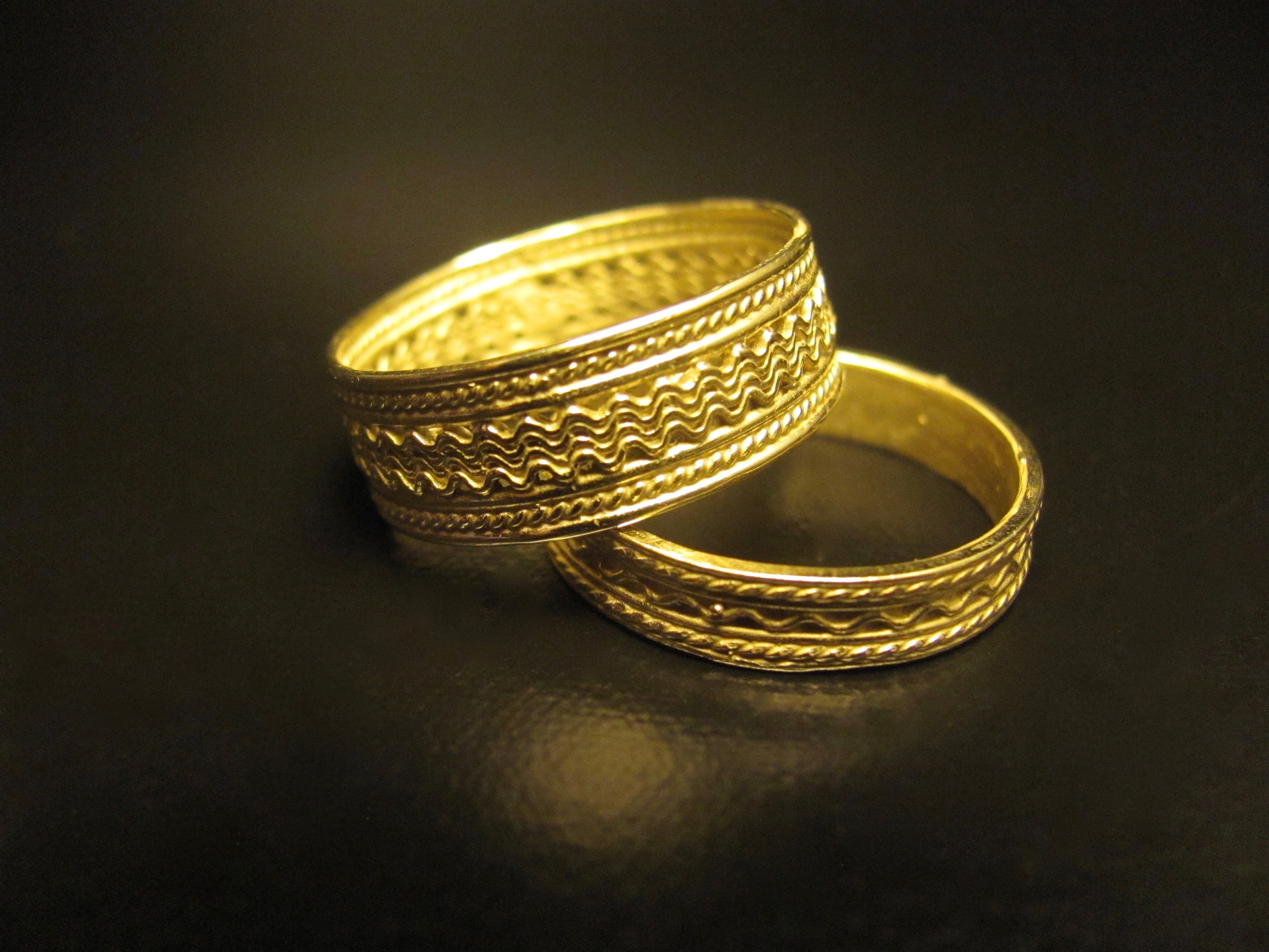 Gold filigree hotsell rings 14k