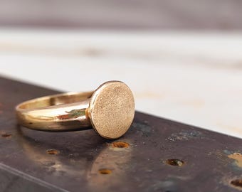 Signet ring for men or women. 14k solid yellow gold ring. Handmade unique signet ring. Unisex ring.