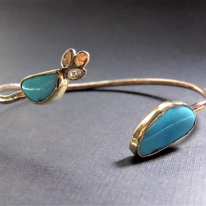 Gold Turquoise bracelet. 14K yellow gold bracelet with turquoise. Handmade unique bracelet.