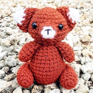 キツネのぬいぐるみ | 装飾用ぬいぐるみ | ぬいぐるみのキツネ人形 | 6 インチ | 手作りかぎ針編み | ダークオーバーンセコイアレッド