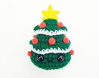 Weihnachtsbaum Plüsch | Kuscheltier Deko Kuscheltier | 5 Zoll | Kleines Geschenk | Handarbeit gehäkelt | Grün mit schneeweißen Zweigen
