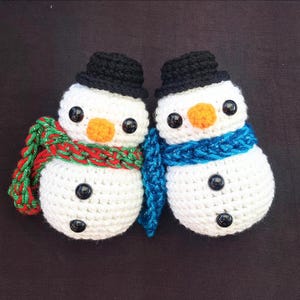 Snowman Plush | Stuffed Decoration Toy | 6 Inches | Handmade Crocheted | Cute Christmas Gift | Fat Chubby | White | Scarf & Black Top Hat