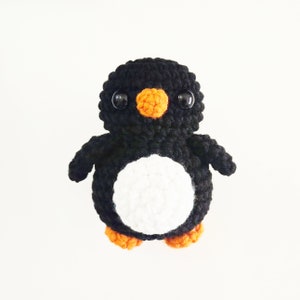 Peluche de décoration en peluche maman pingouin, grande et grande taille, 6 pouces, macareux empereur au crochet fait main, noir et blanc, joufflu, épais, mignon