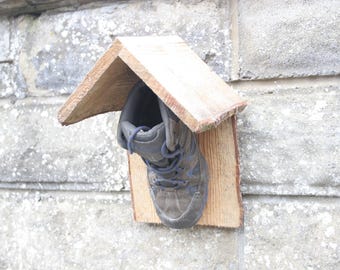 Upcycled Walking Boot Birdhouse – Reclaimed Larch Wood Nest Box – Rustic Garden Decor , bird nesting box