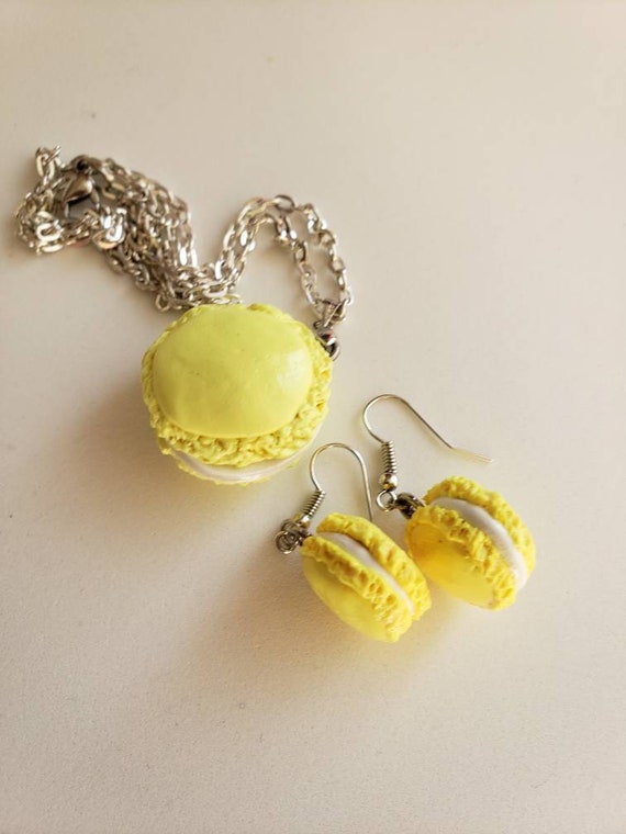 Cute little kawaii Macaron necklace and earring set. Miniature Macaron jewelry set. Miniature food kitschy dessert set